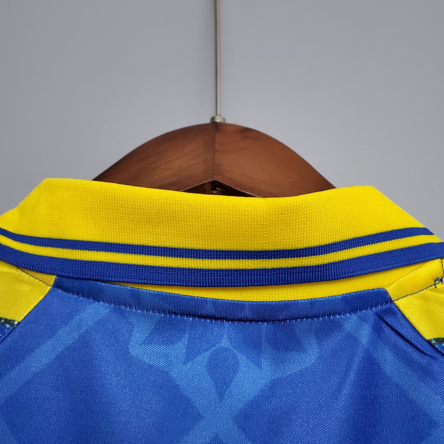 04-05 Barcelona Home Retro S-2XL