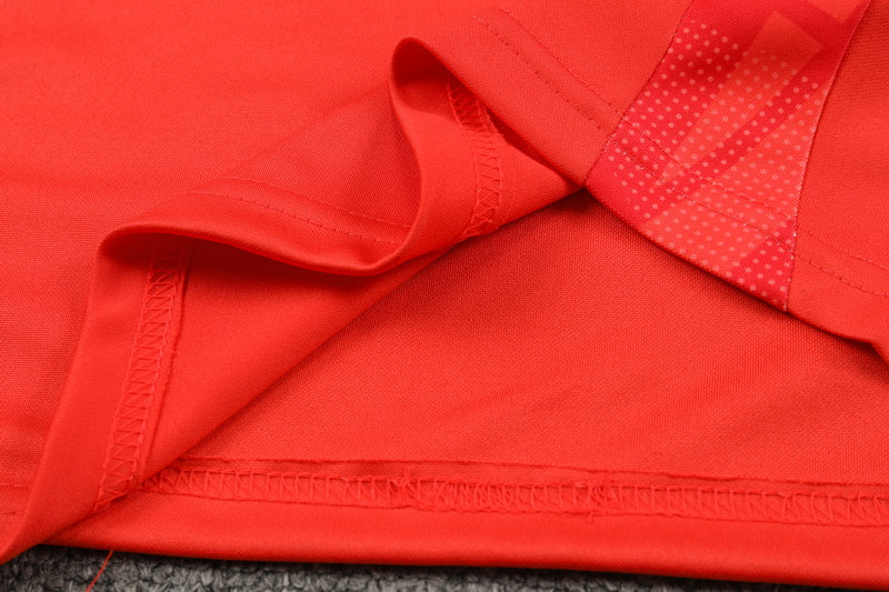 Conjunto de entrenamiento rojo del Manchester United 2024-25 (tallas S-2XL)