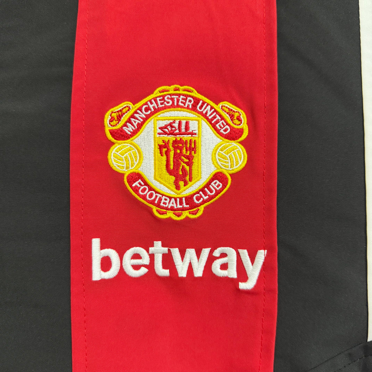 2026-27 Manchester United EQT Casual Training Windbreaker S-2XL