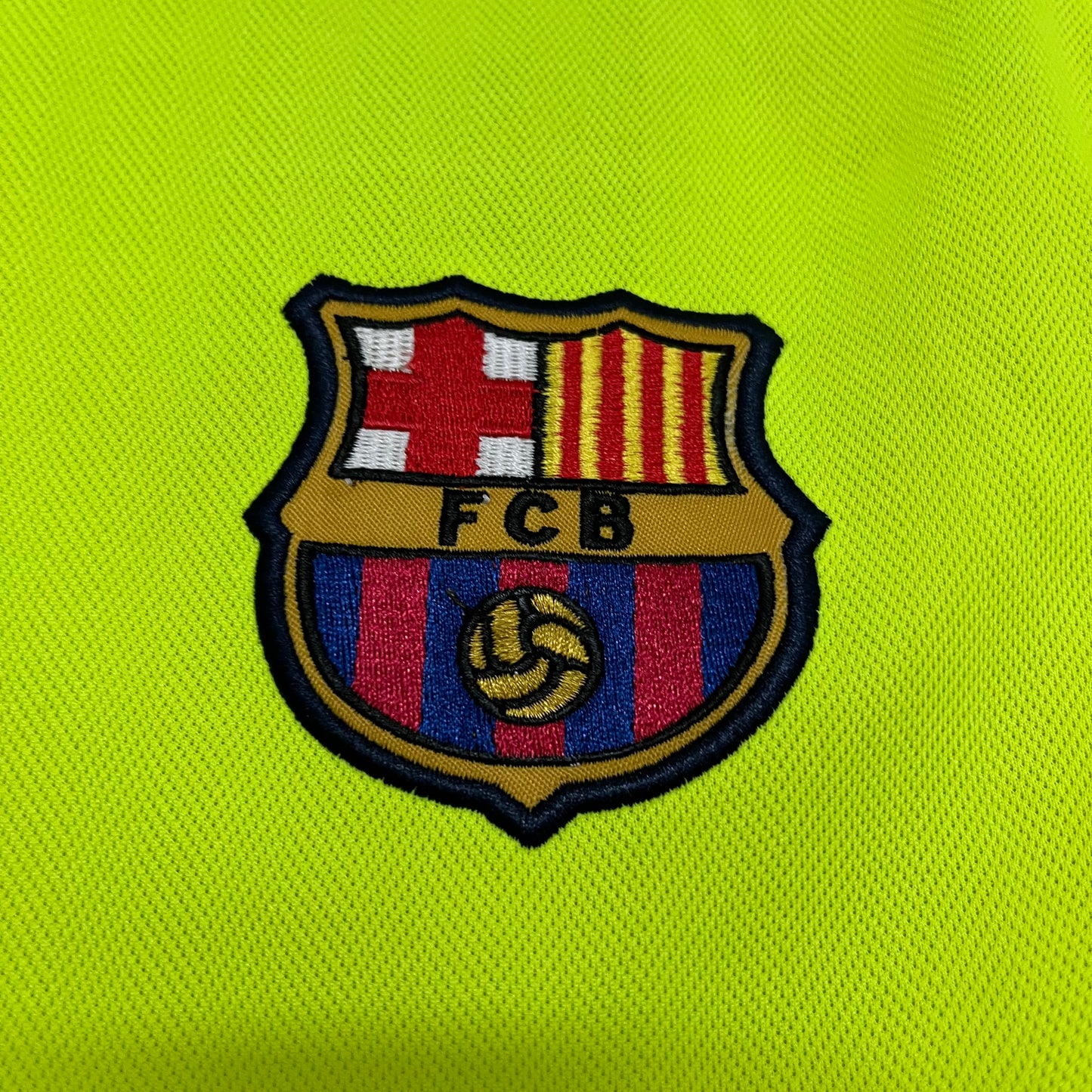 Camiseta retro de visitante del Barcelona 2005-06 (talla S-XXL)