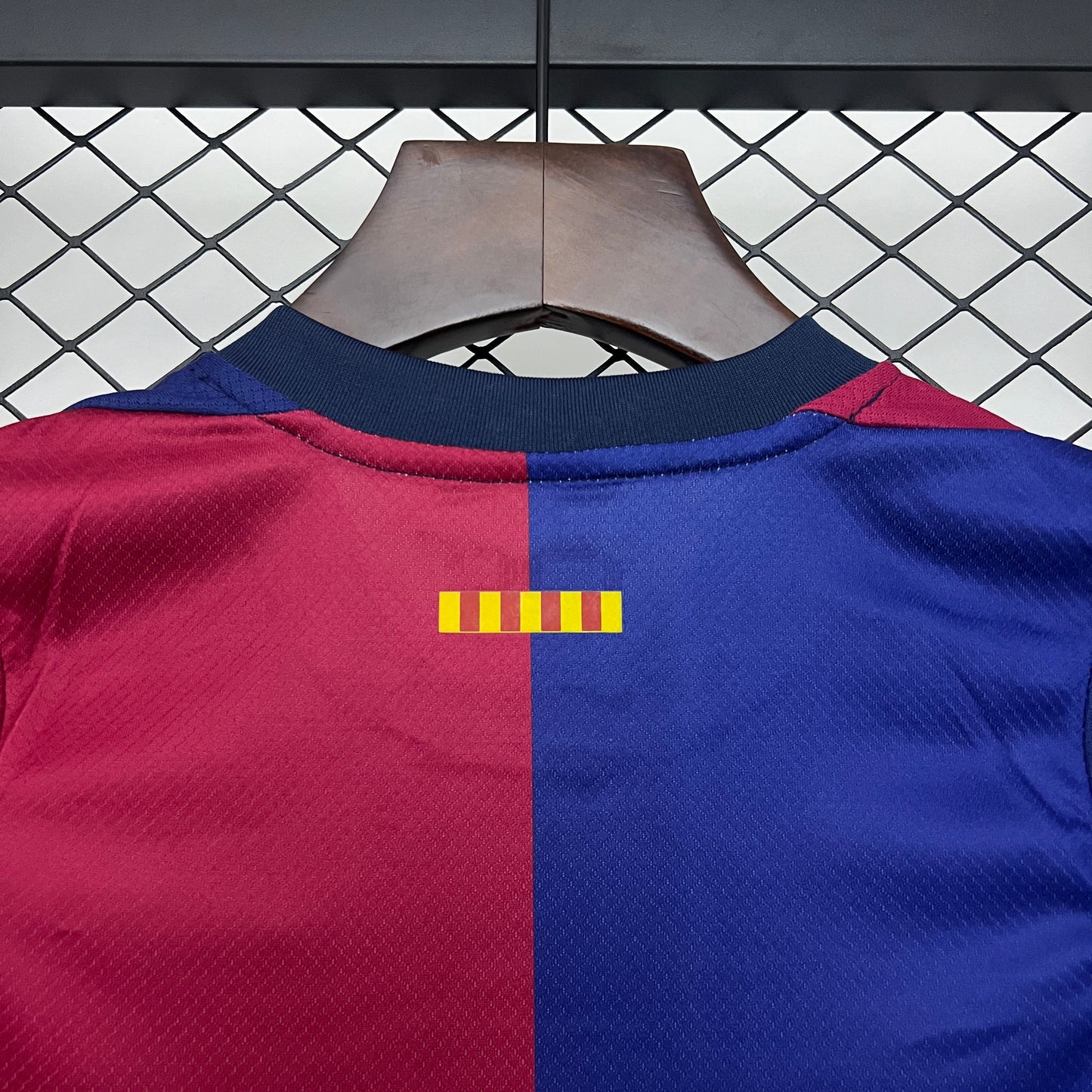 2024-25 Barcelona Drittes Trikot KINDER 16-28