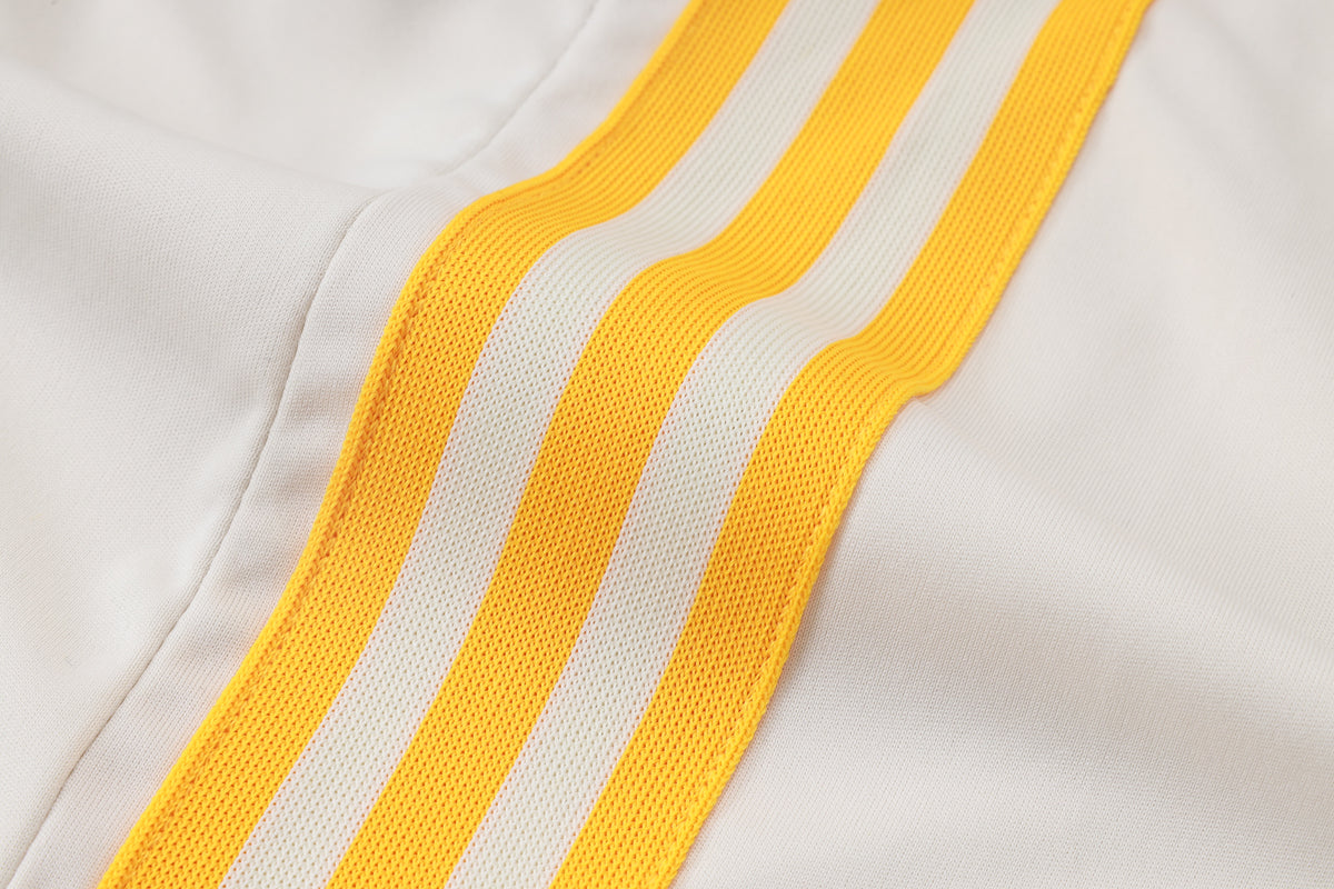 2026-27 Bayern Munich Beige collar orange Half Zip Training Suit Adults Or Children