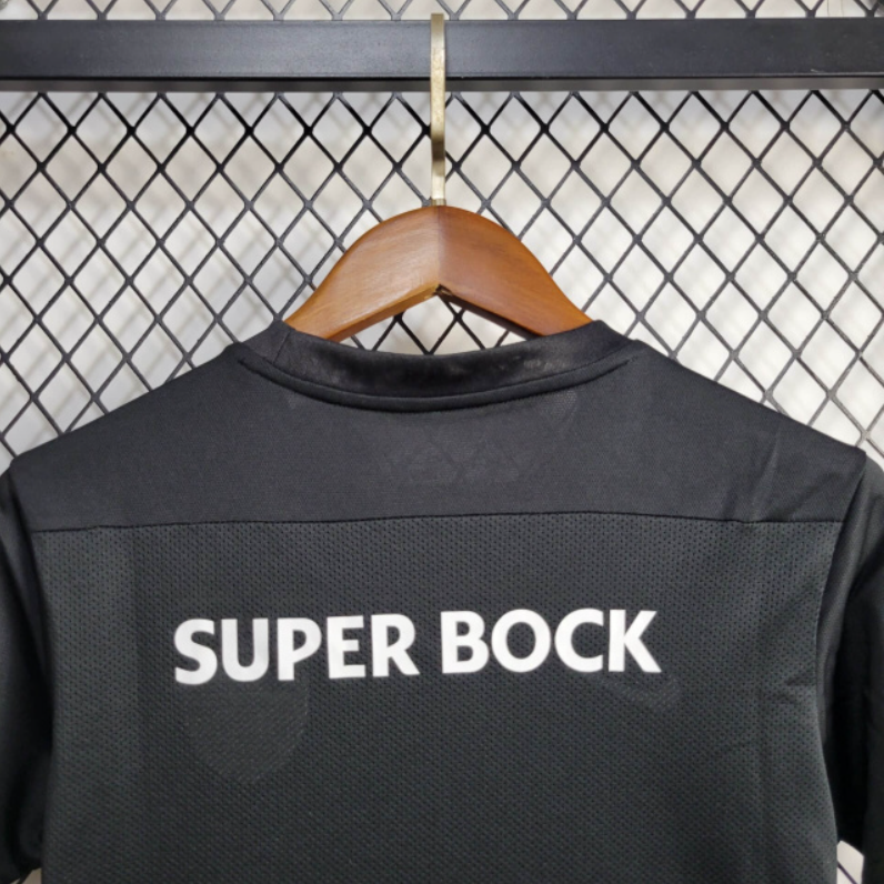 Das dritte Trikot für die Olympischen Spiele 2023 und 2024 in Marseille