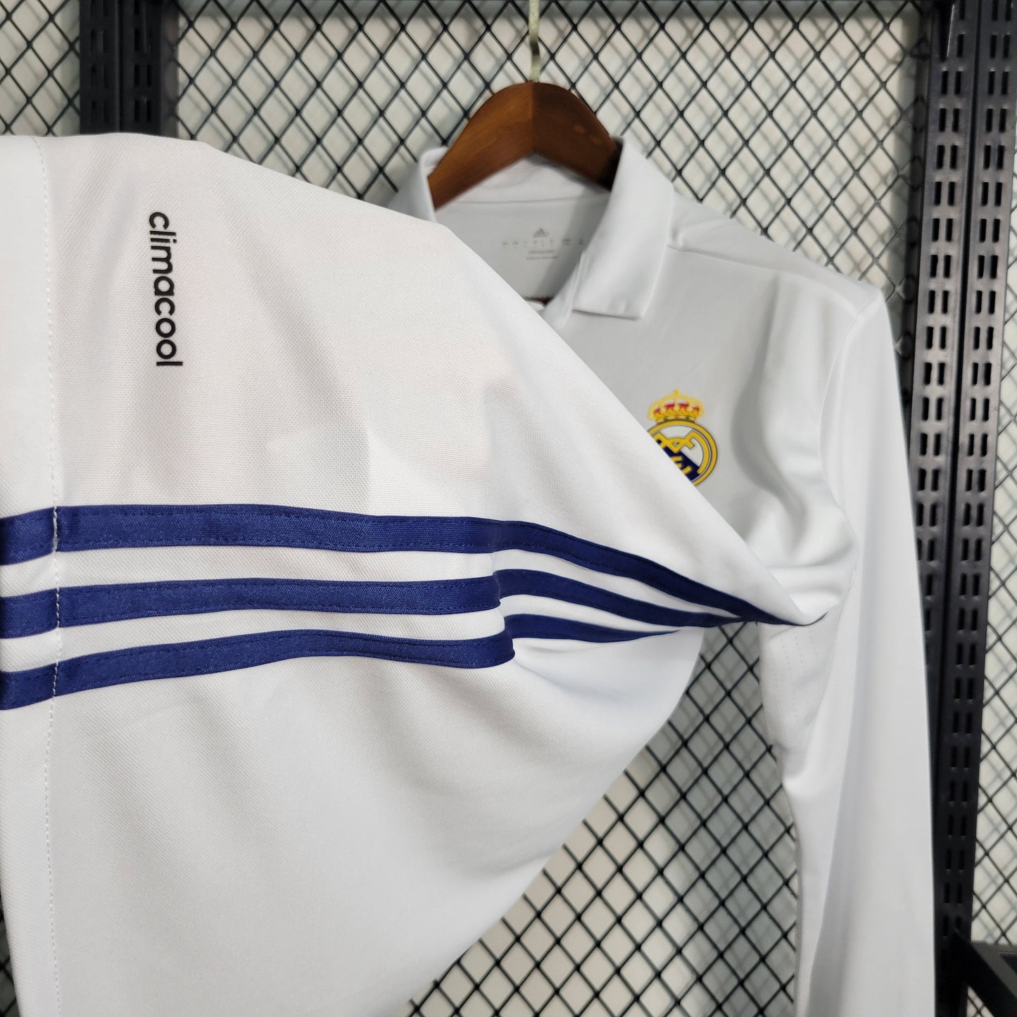 2017-18 Real Madrid zweites Auswärtstrikot im Retro-Stil, langärmelig