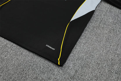 Conjunto de entrenamiento rojo del Barcelona 2024-25 (tallas S-2XL)