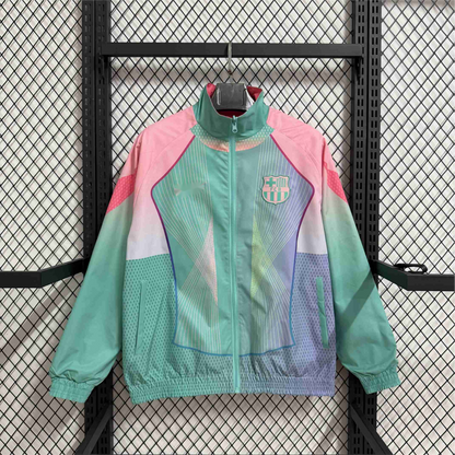 Cortavientos reversible impermeable edición especial rosa y verde 2025-26 del Barcelona