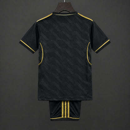 Camiseta retro de manga larga local del Real Madrid 2017-18 para niños, talla 16-28