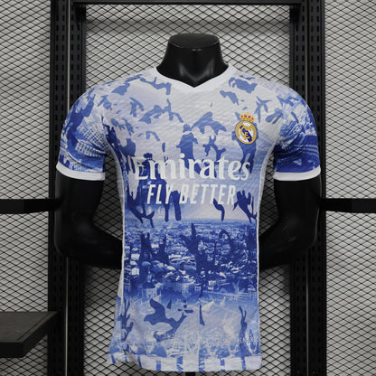 2024-25 Real Madrid Blauer Spieler