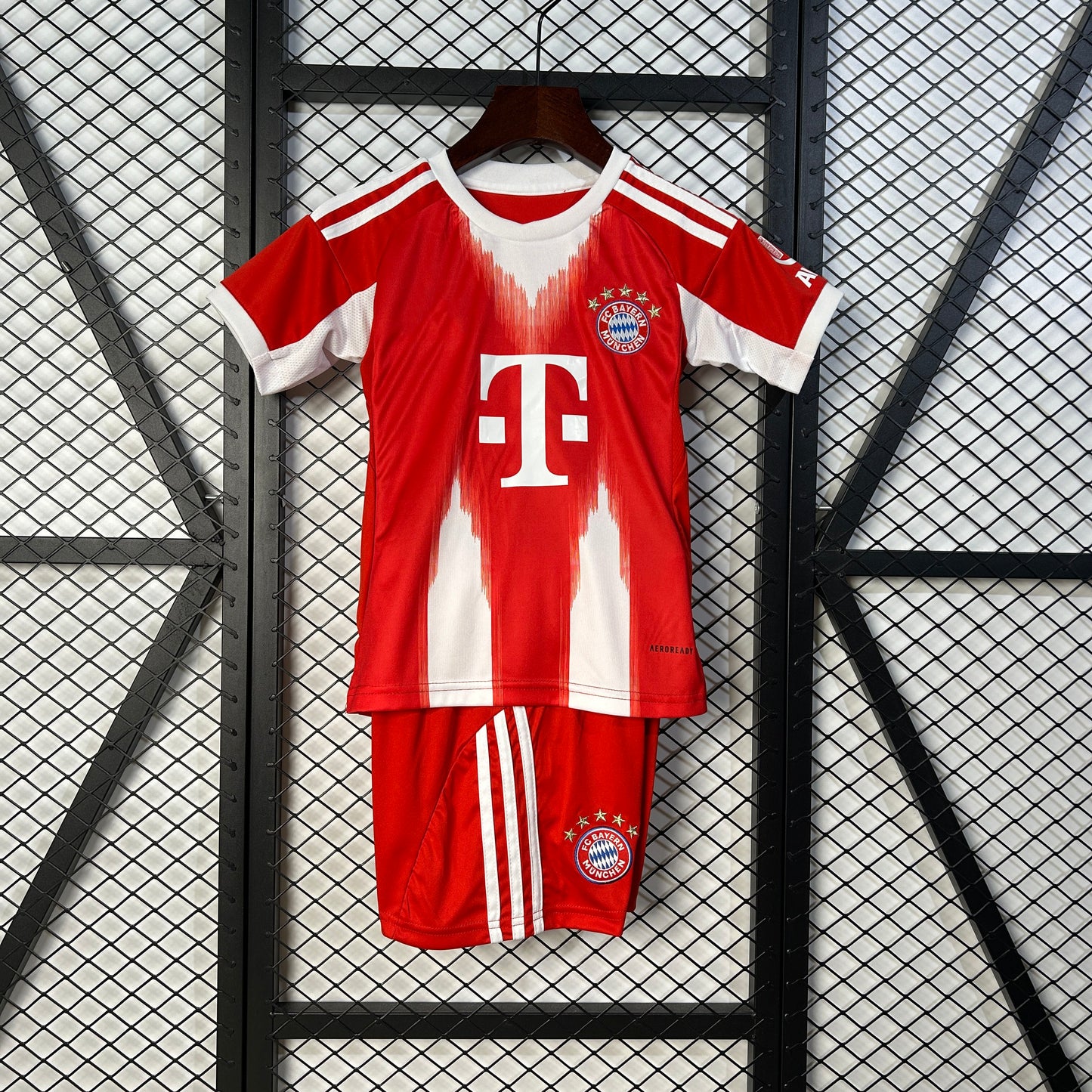 2024-25 Bayern Home KINDER 16-28
