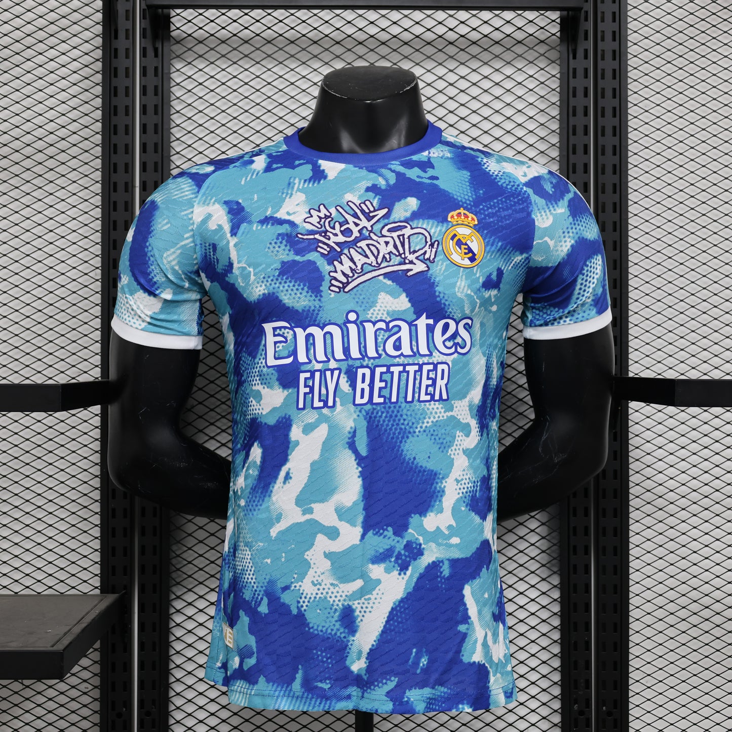 2024-25 Real Madrid Blauer Spieler