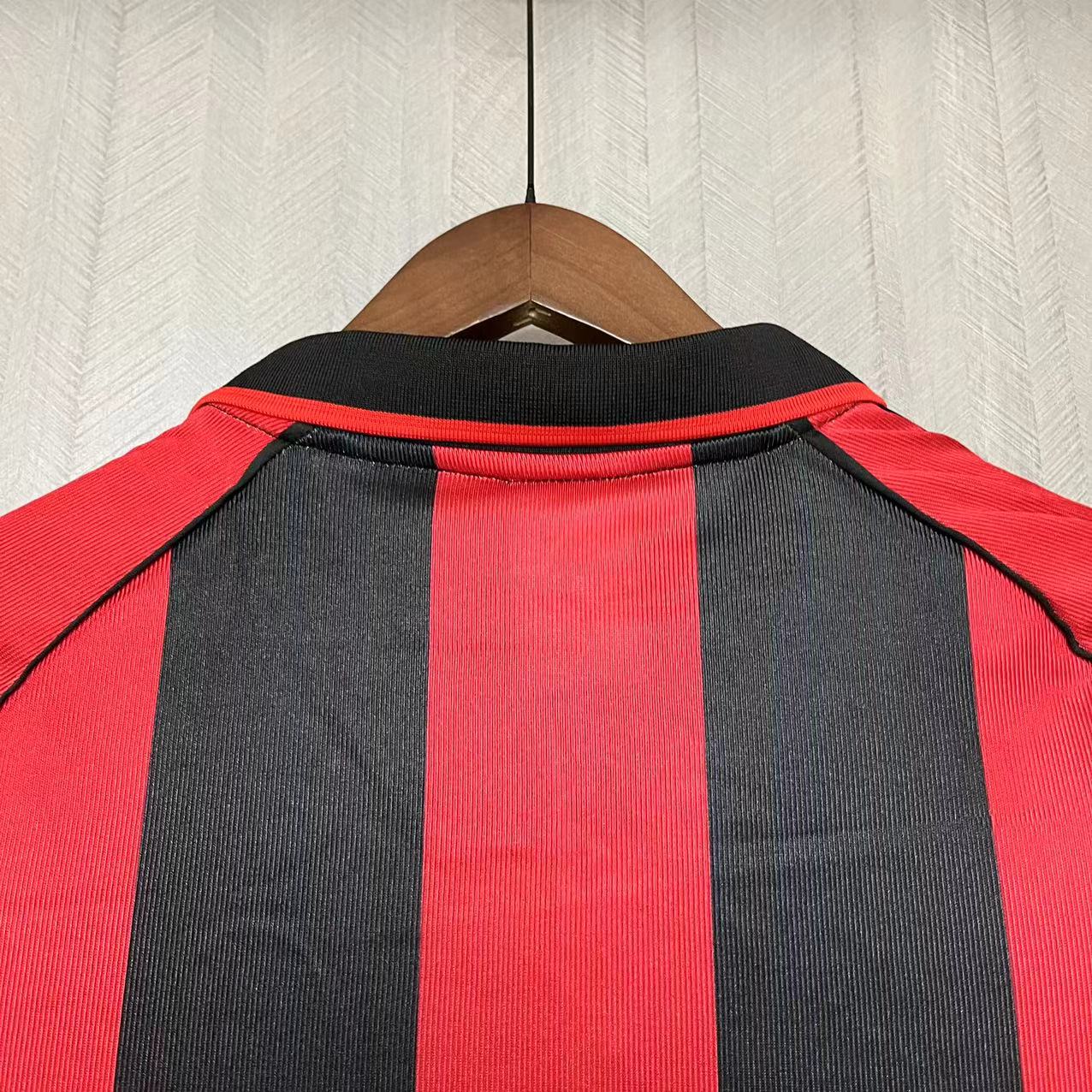 Retro AC Milan 1998-99 Home S-XXL