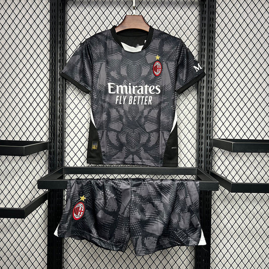 Maillots domicile enfant AC Milan 2023 et 2024