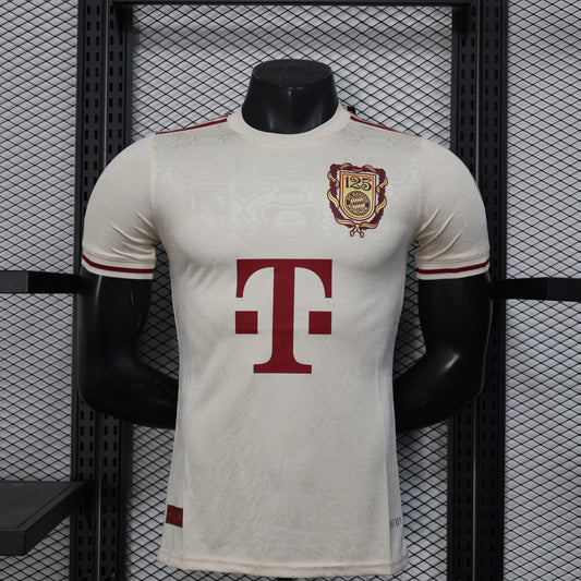 Camiseta de jugador blanca del Bayern Múnich 125 años 2025-26 (talla S-2XL)