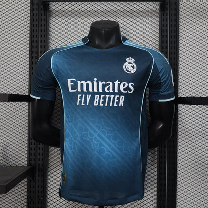 Camiseta especial del Real Madrid 2025-26 (talla S-2XL)