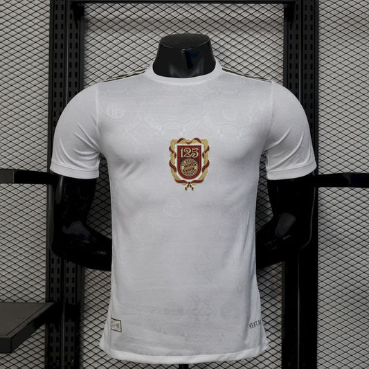 Camiseta de jugador blanca del Bayern Múnich 125 años 2025-26 (talla S-2XL)