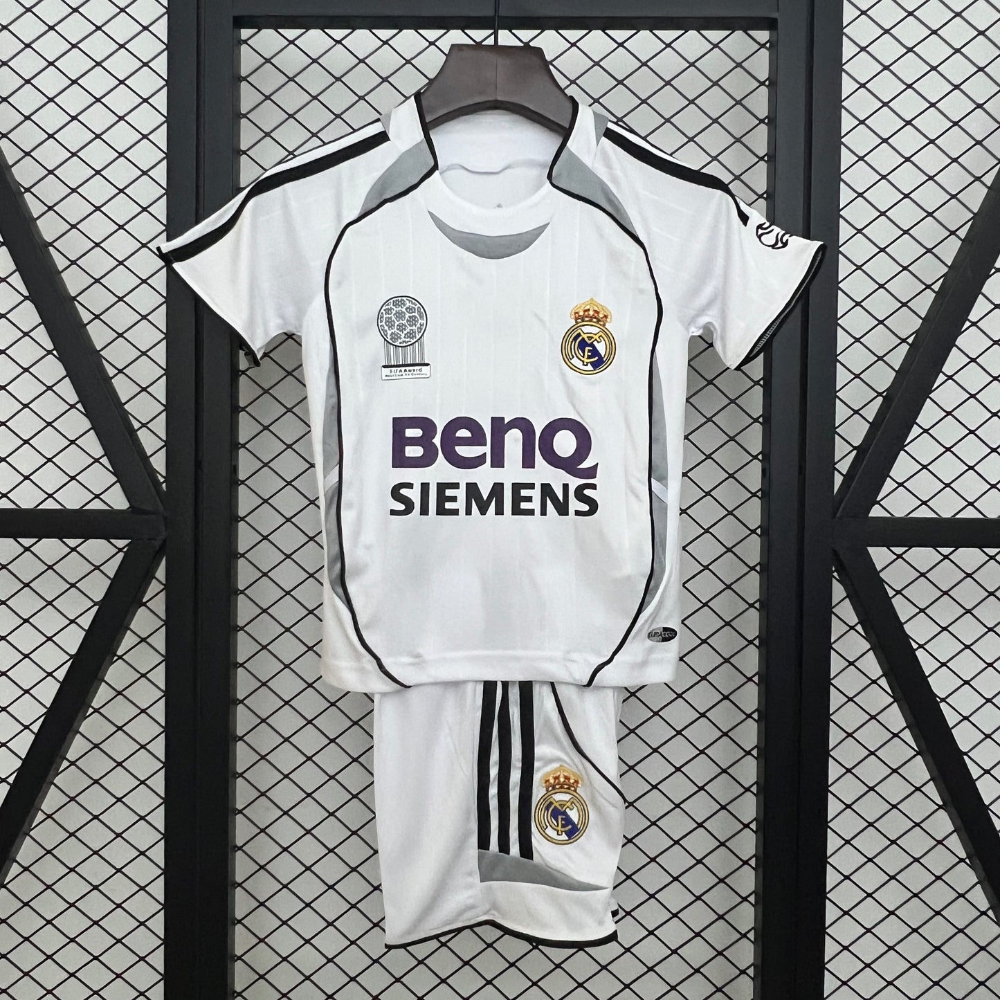 2006-07 Real Madrid Home Retro KIDS 16-28