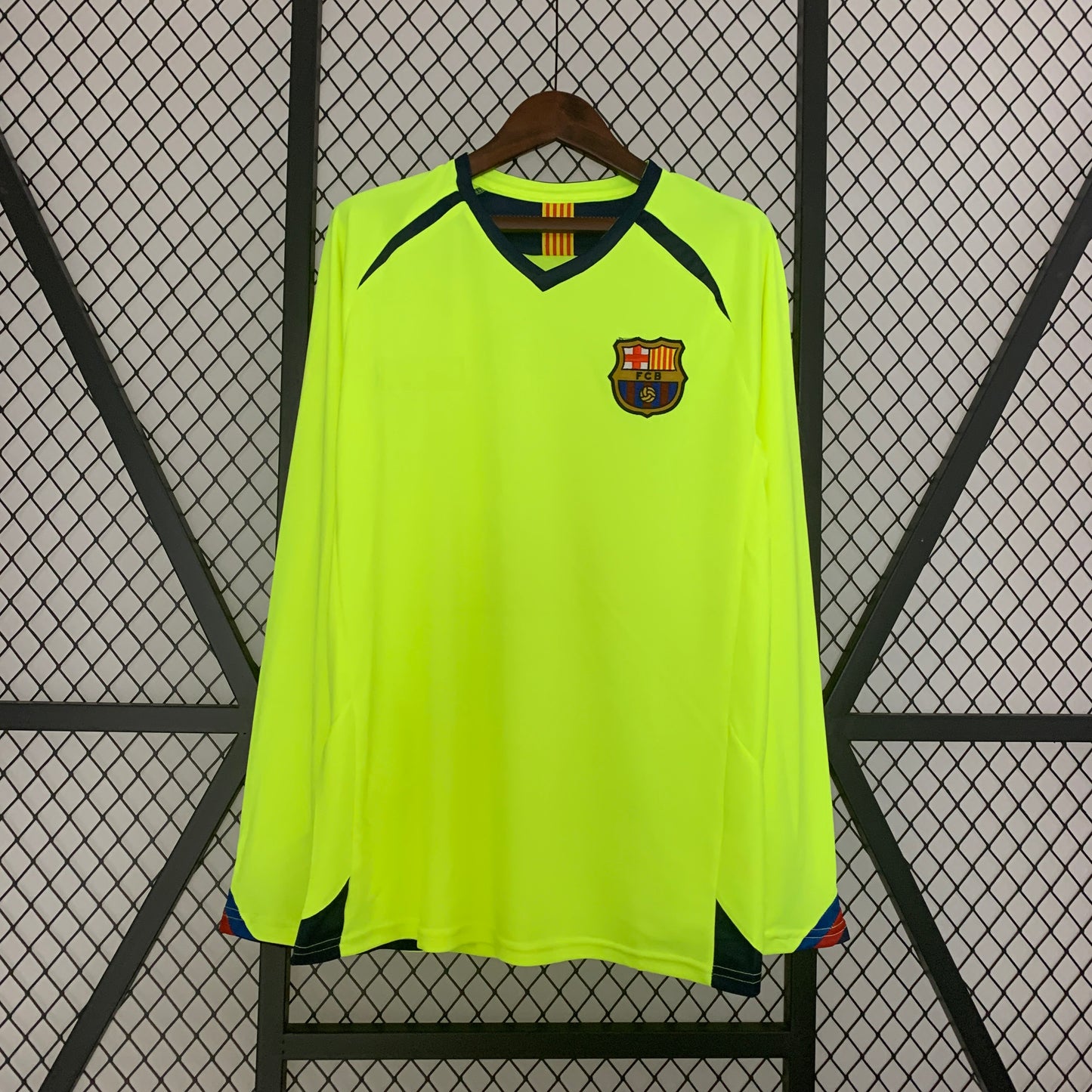 2005-06 Barcelona Away Retro long sleeves S-XXL