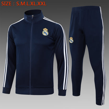 Conjunto de entrenamiento blanco del Real Madrid 2023-24