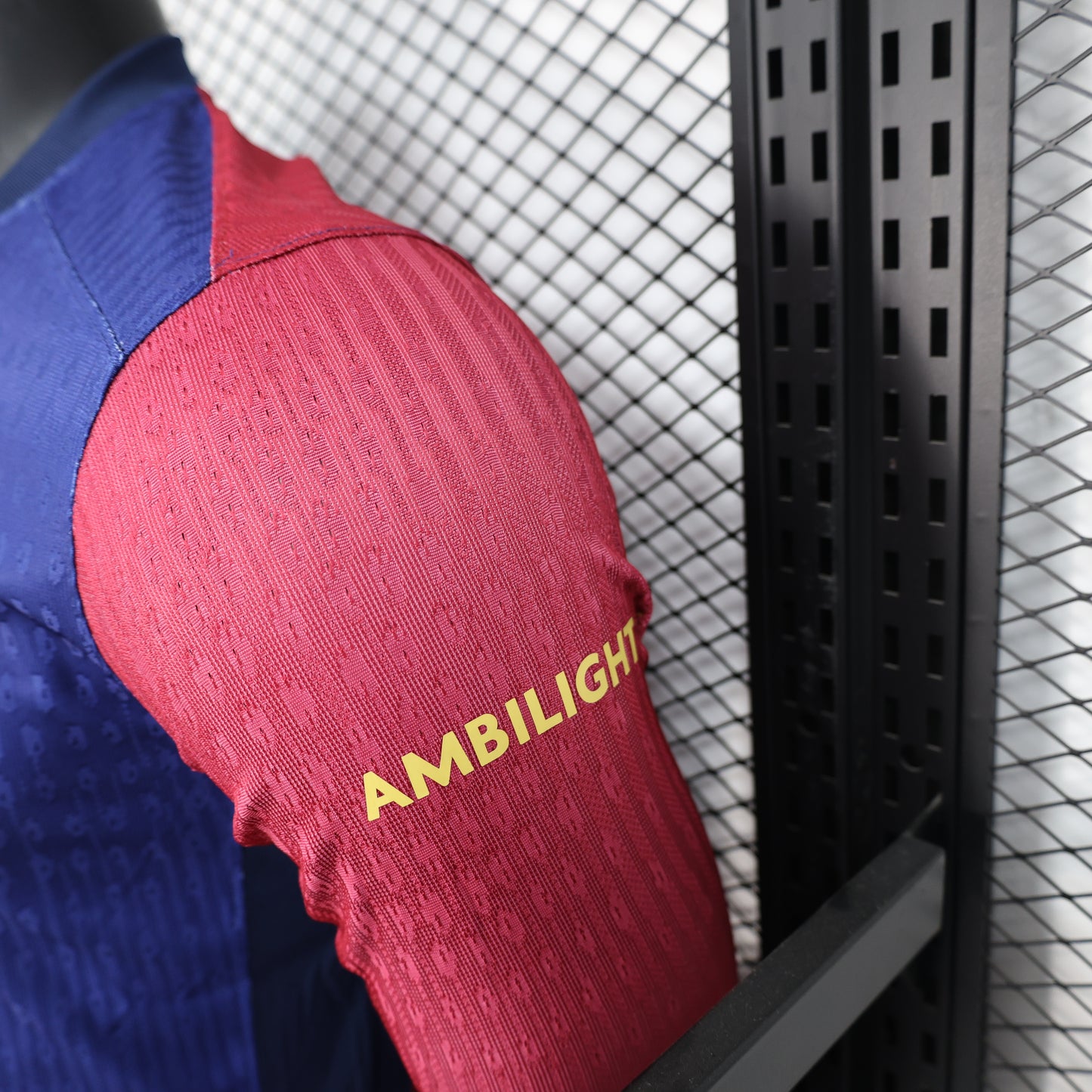 RETRO 2016-2017 Barcelona Long Sleeved Away