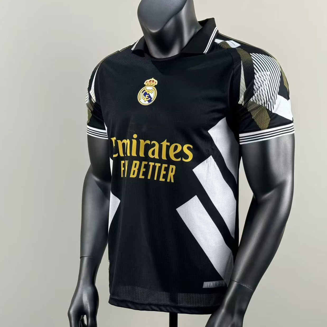 2025-26 Real Madrid Antique Black Player S-2XL