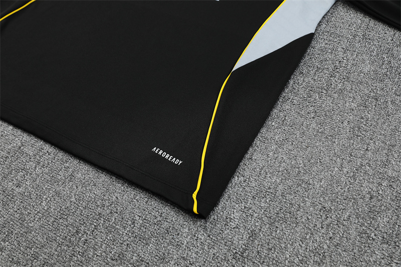 Conjunto de entrenamiento rojo del Barcelona 2024-25 (tallas S-2XL)