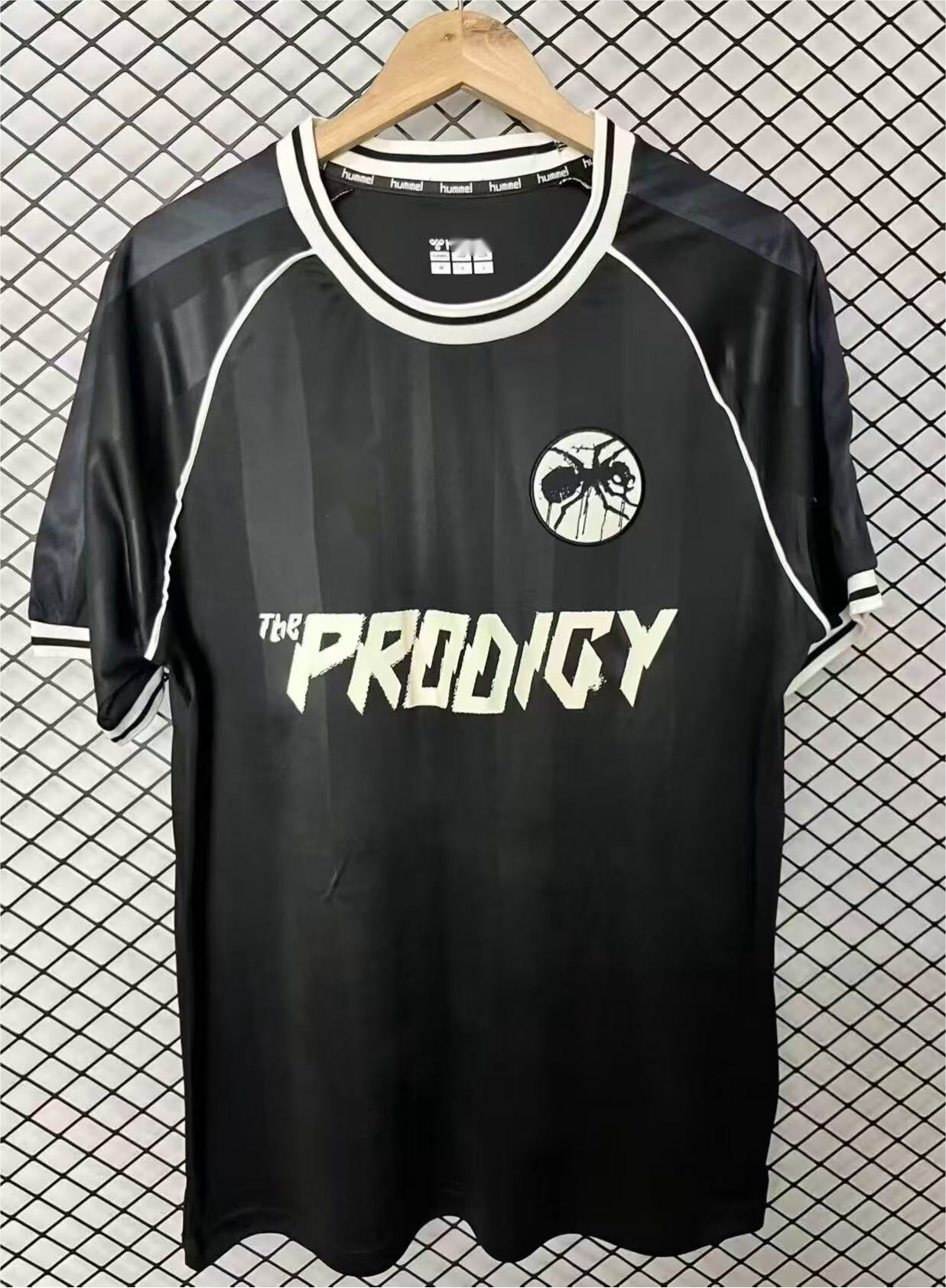2026-27 The Prodigy x Hummel Edición Limitada S-4XL