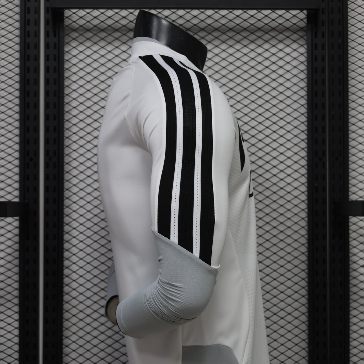 2026-27 Real Madrid White Training Long Sleeve Player S-3XL