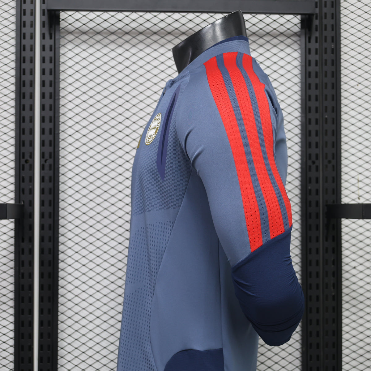 2026-27 Bayern Long Sleeve Player S-3XL