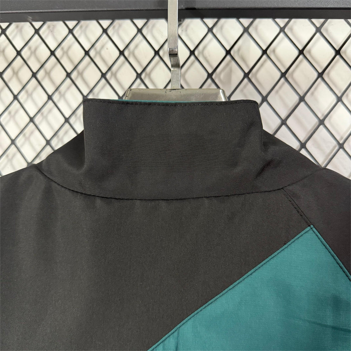 1995-96 Liverpool Retro Casual Windbreaker S-2XL