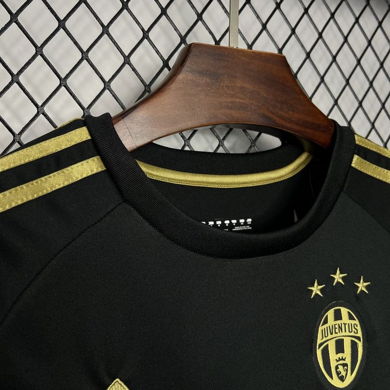 2015-16 Juventus Retro S-2XL