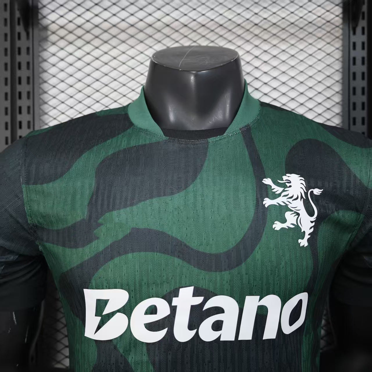 2025-26 Sporting Lisbon Second Away Player S-2XL