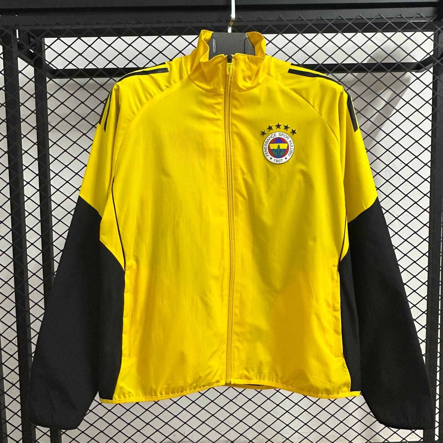 Cortavientos amarillo del Fenerbahçe 2026-27 S-2XL