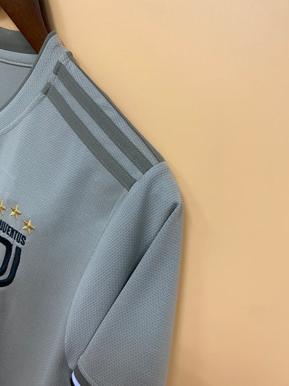 Retro Juventus 18-19 away S-XXL