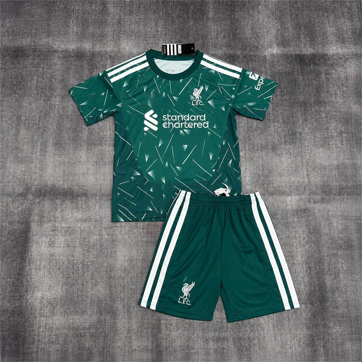 2026-27 Liverpool Goalkeeper Green Kids Size 16-28