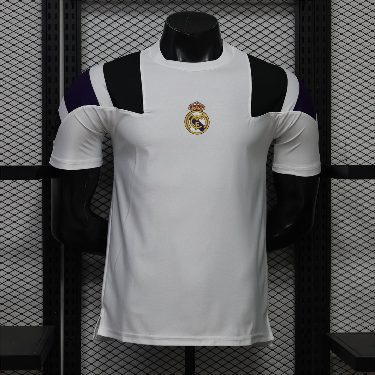 2025-26 Real Madrid Casual Retro Player S-2XL