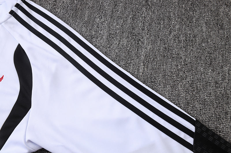 2026-27 Liverpool White Half Zip Training Suit Adults Or Children