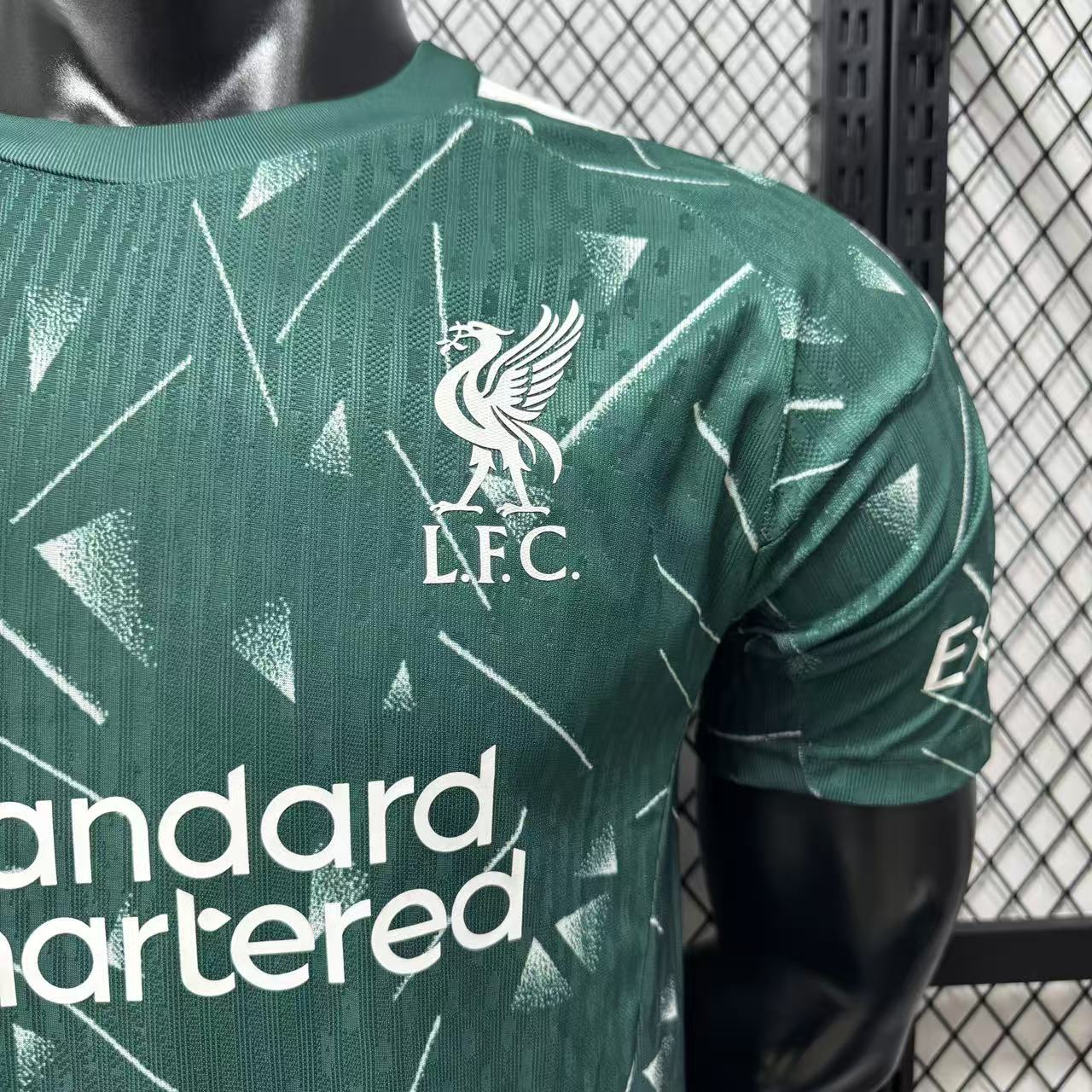 2026-27 Liverpool Goalkeeper Player S-2XL