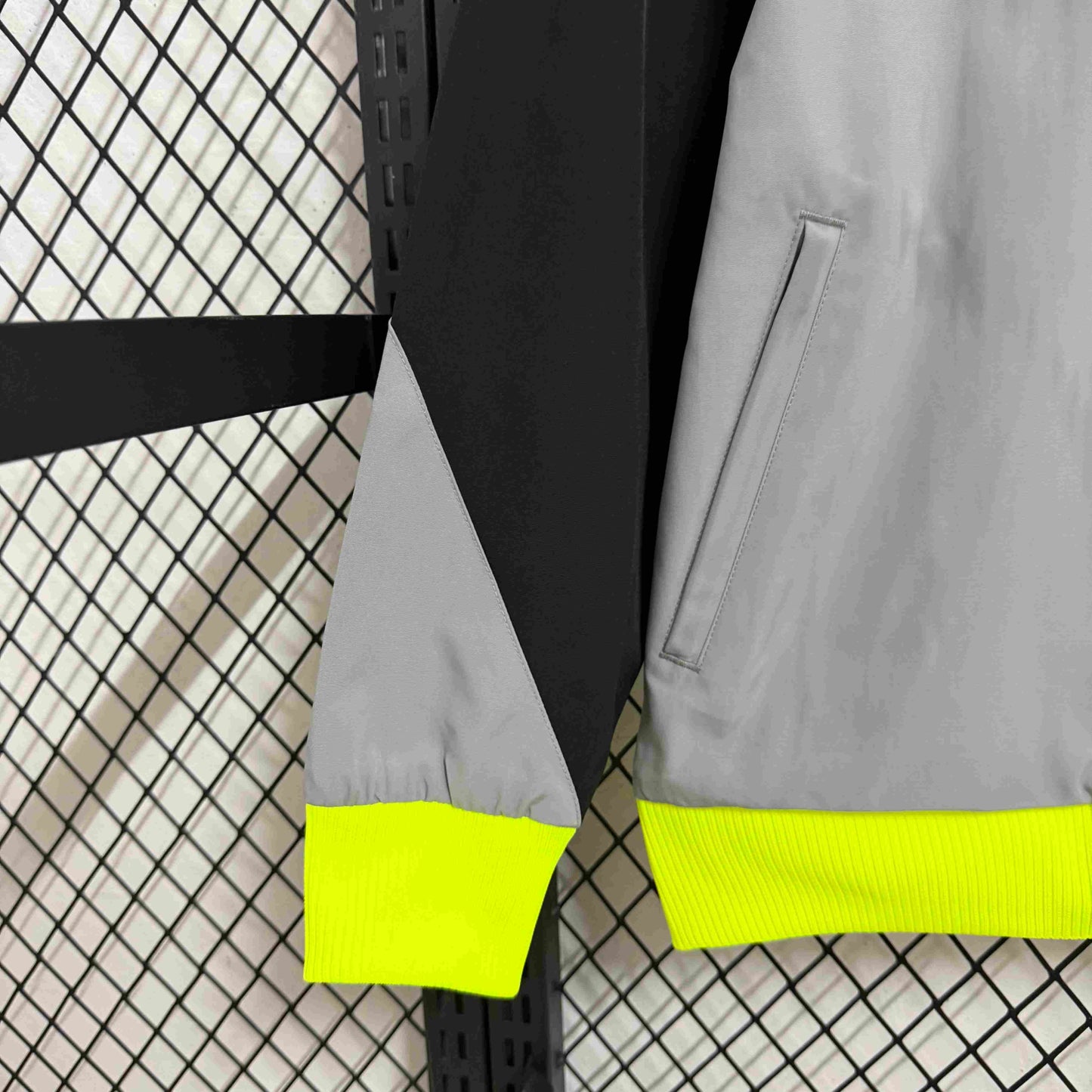 2025-26 Sporting CP Light Grey Waterproof Windbreaker S-2XL