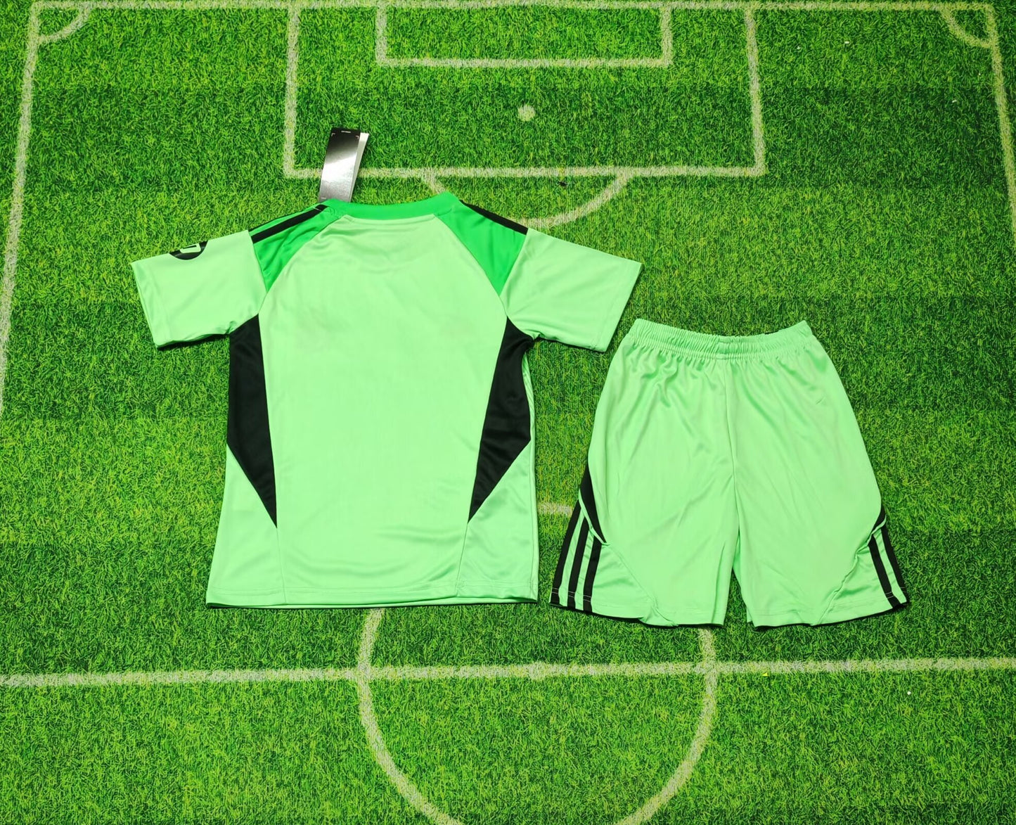 2025-26 Real Madrid Goalkeeper Green KIDS 16-28
