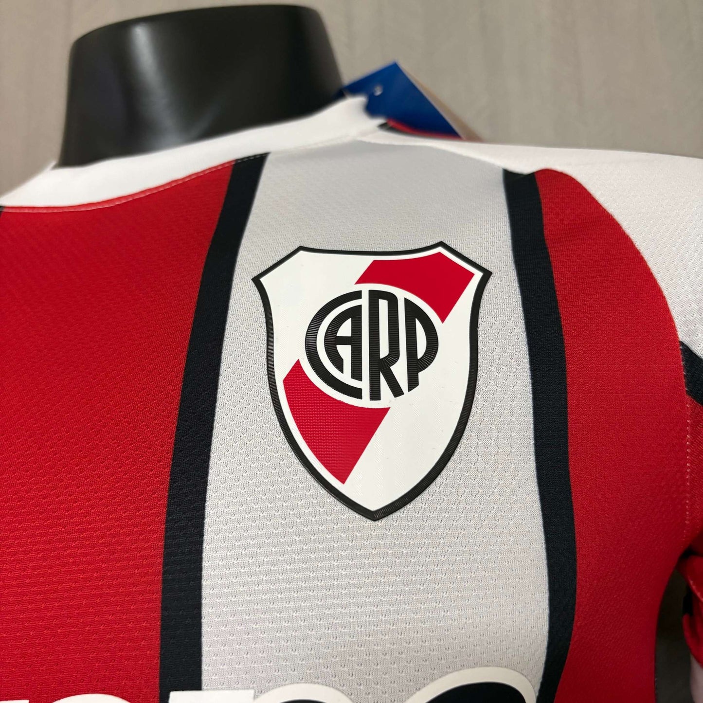 2026-27 River Plate Sonderedition Rot und Weiß Spieler S-2XL