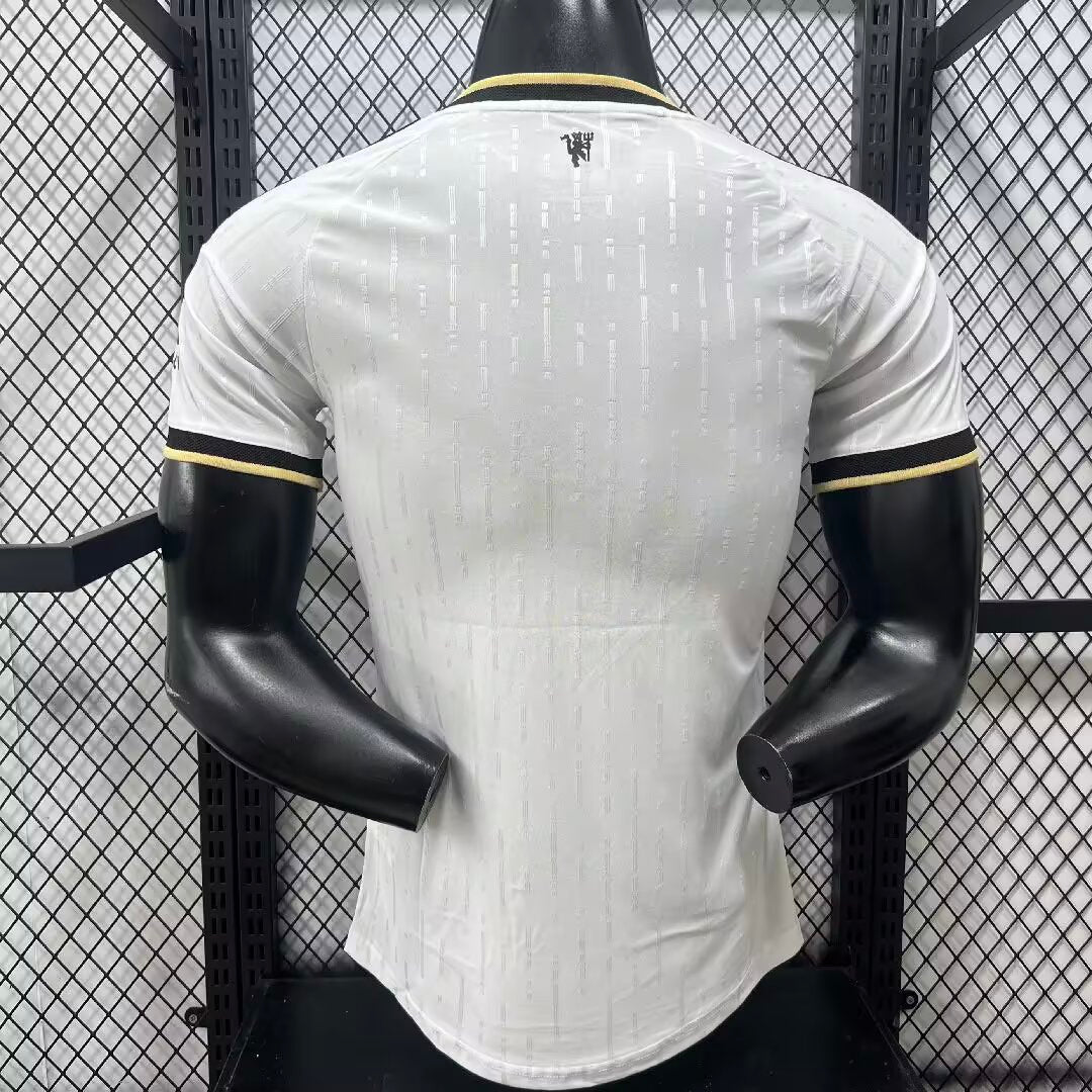 2026-27 Manchester United Auswärtstrikot Weiß mit goldenem Besatz Spieler S-3XL