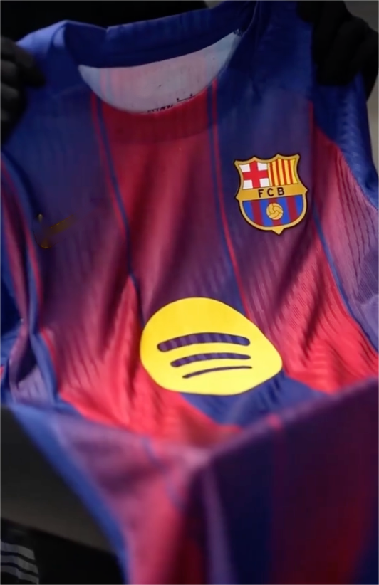 Barcelona Kit de 5 Piezas Versión Jugador Tallas S–2XL