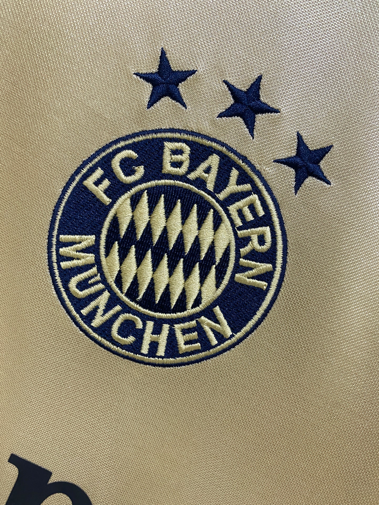 Retro 04-05 Bayern Munich away S-XXL