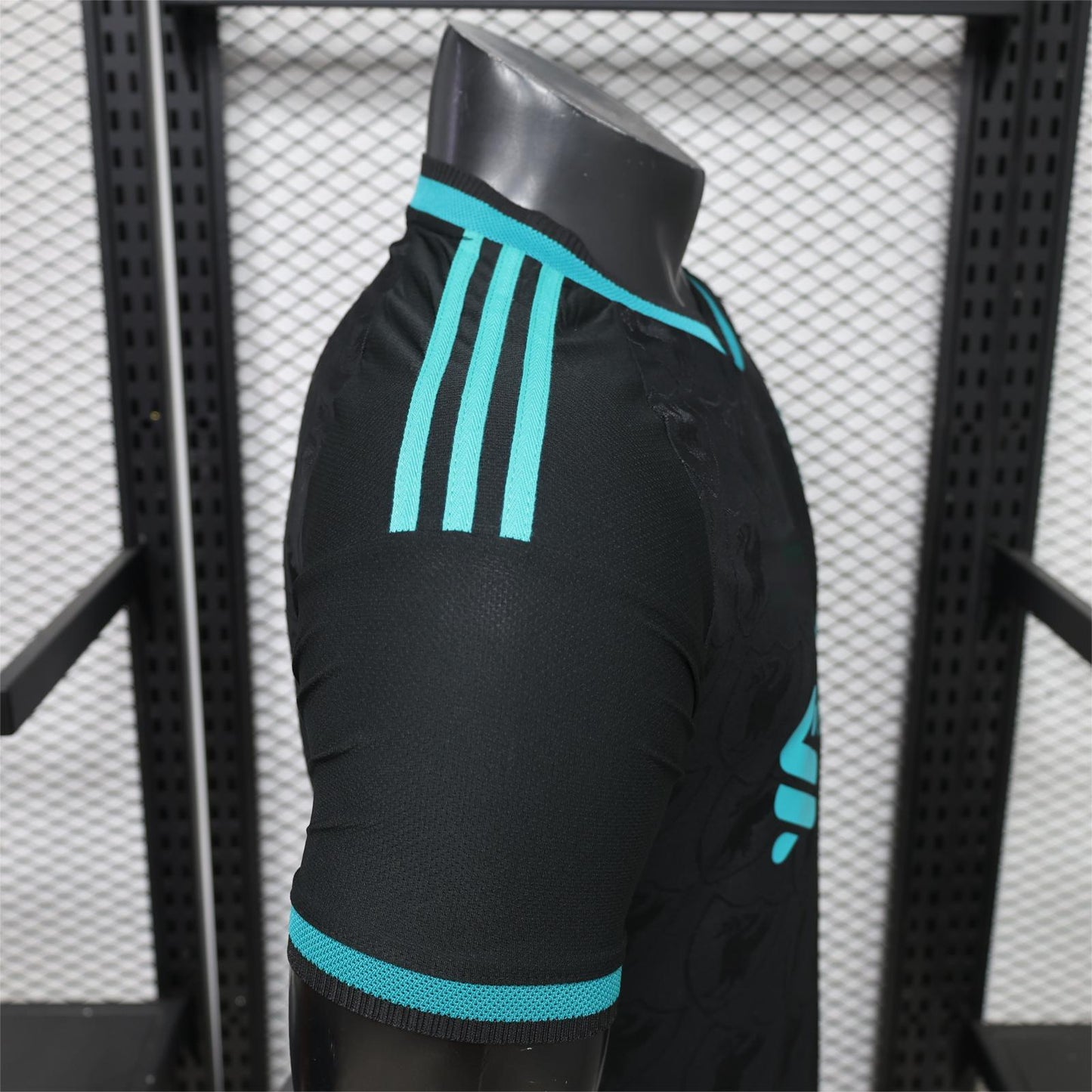 2026-27 Liverpool Special Edition Player S-3XL