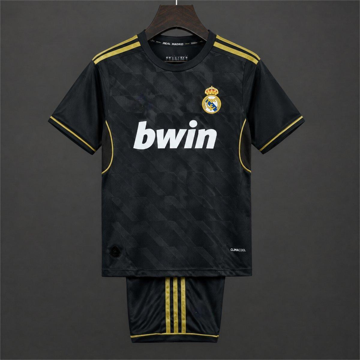 Camiseta retro de manga larga local del Real Madrid 2017-18 para niños, talla 16-28