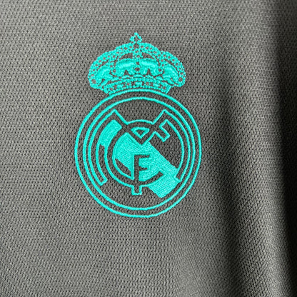 2017-18 Real Madrid Auswärtstrikot, langärmelig, Retro