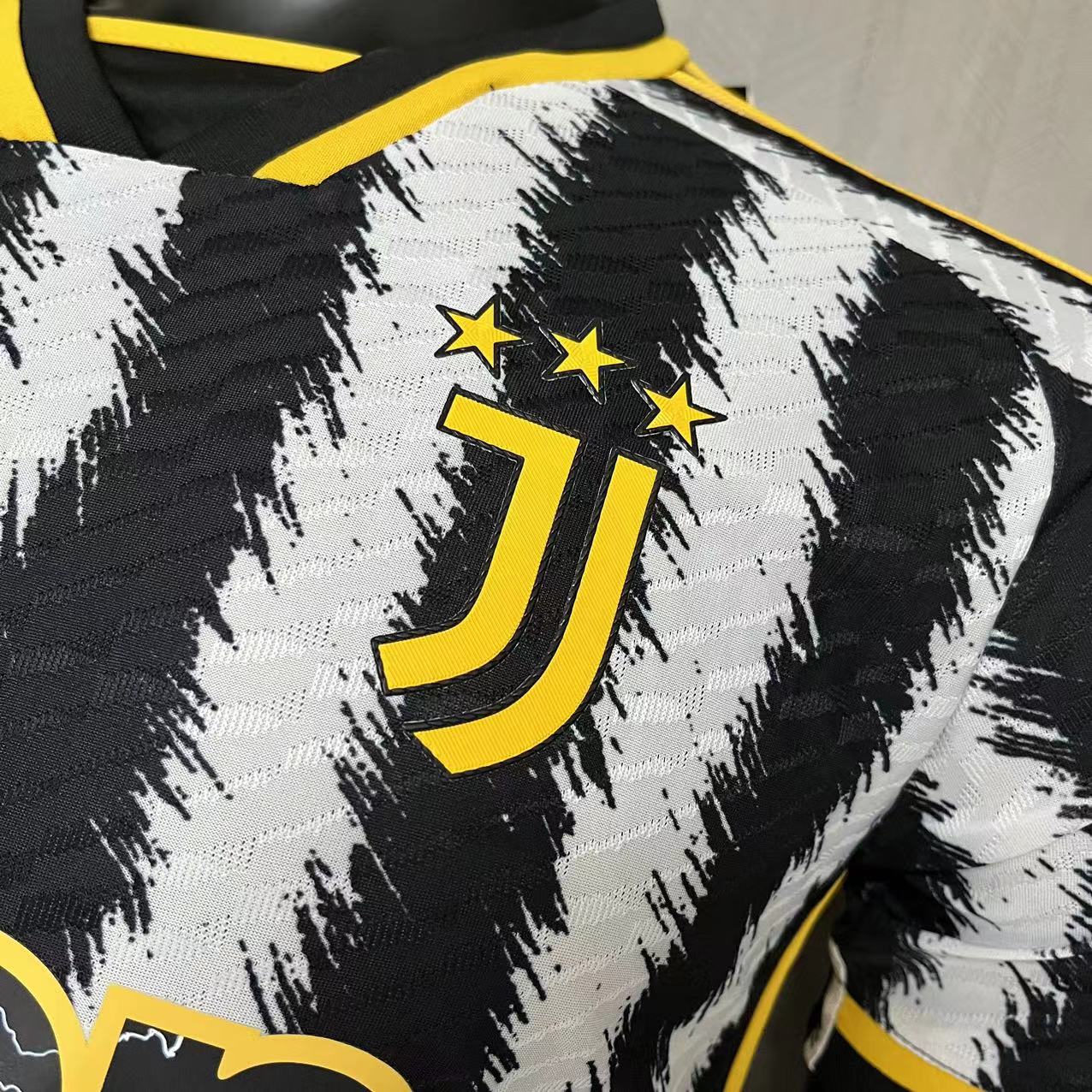 2023-24 Juventus Home Player Edition  S-2XL