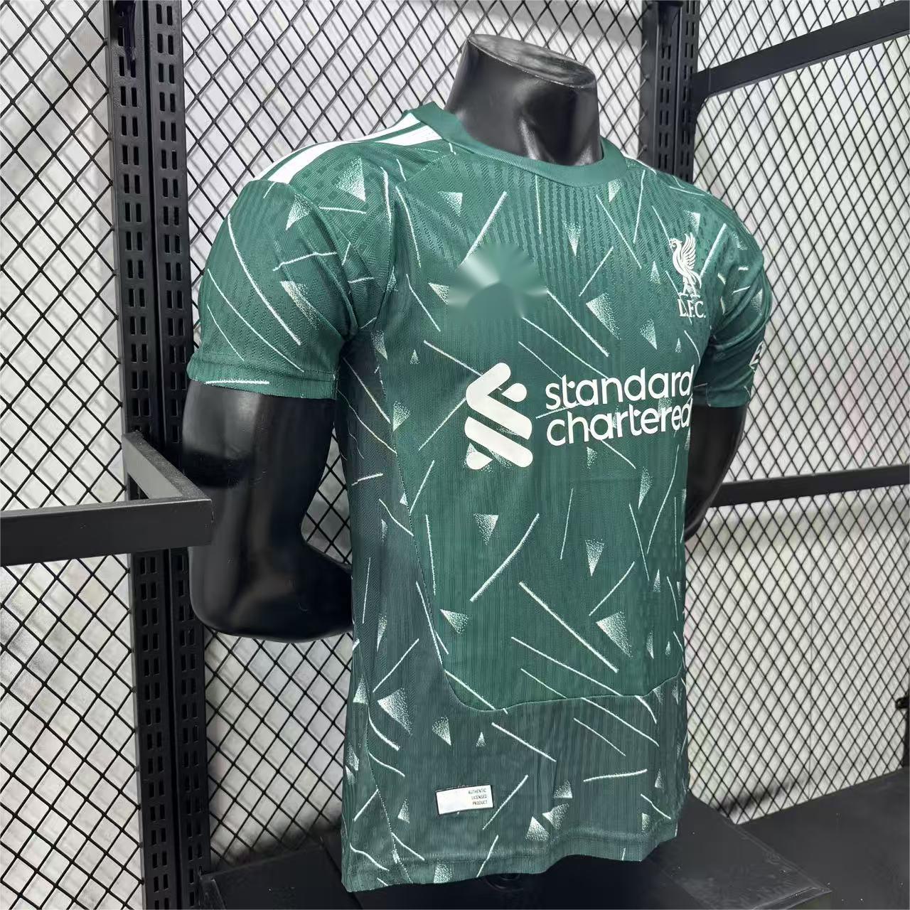 2026-27 Liverpool Goalkeeper Player S-2XL