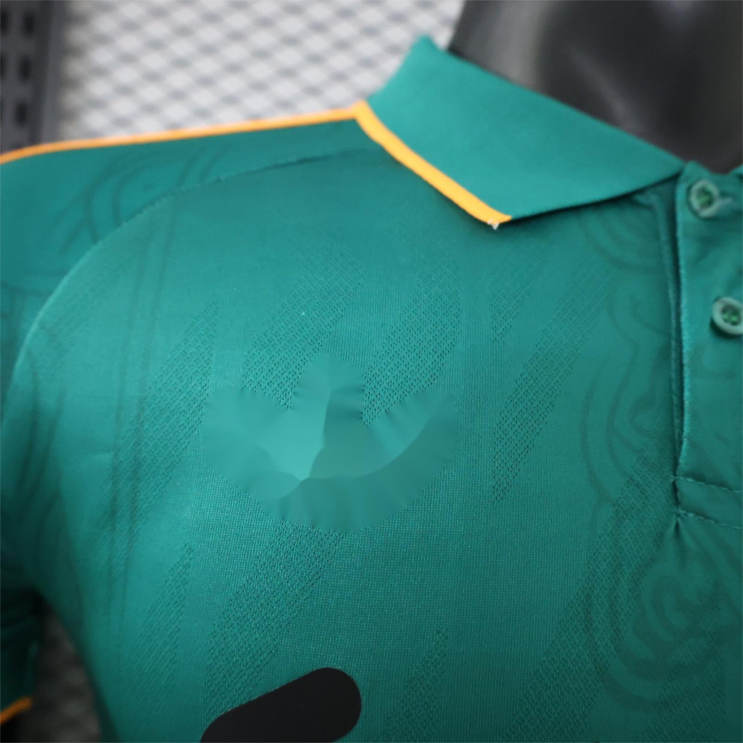 2026-27 Liverpool Green With Gold Trim Casual Retro Player S-3XL