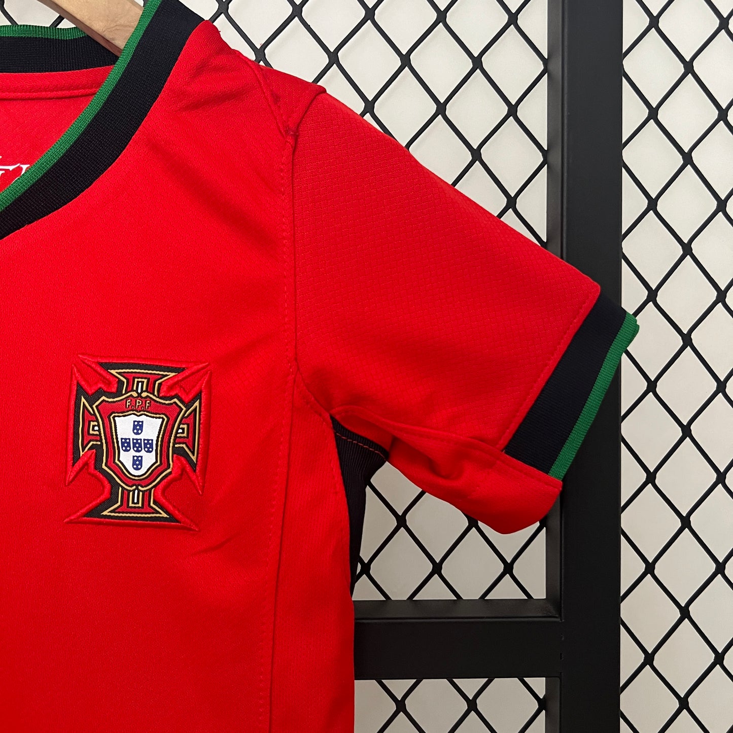 2024-25 kids portugal home size 16-28